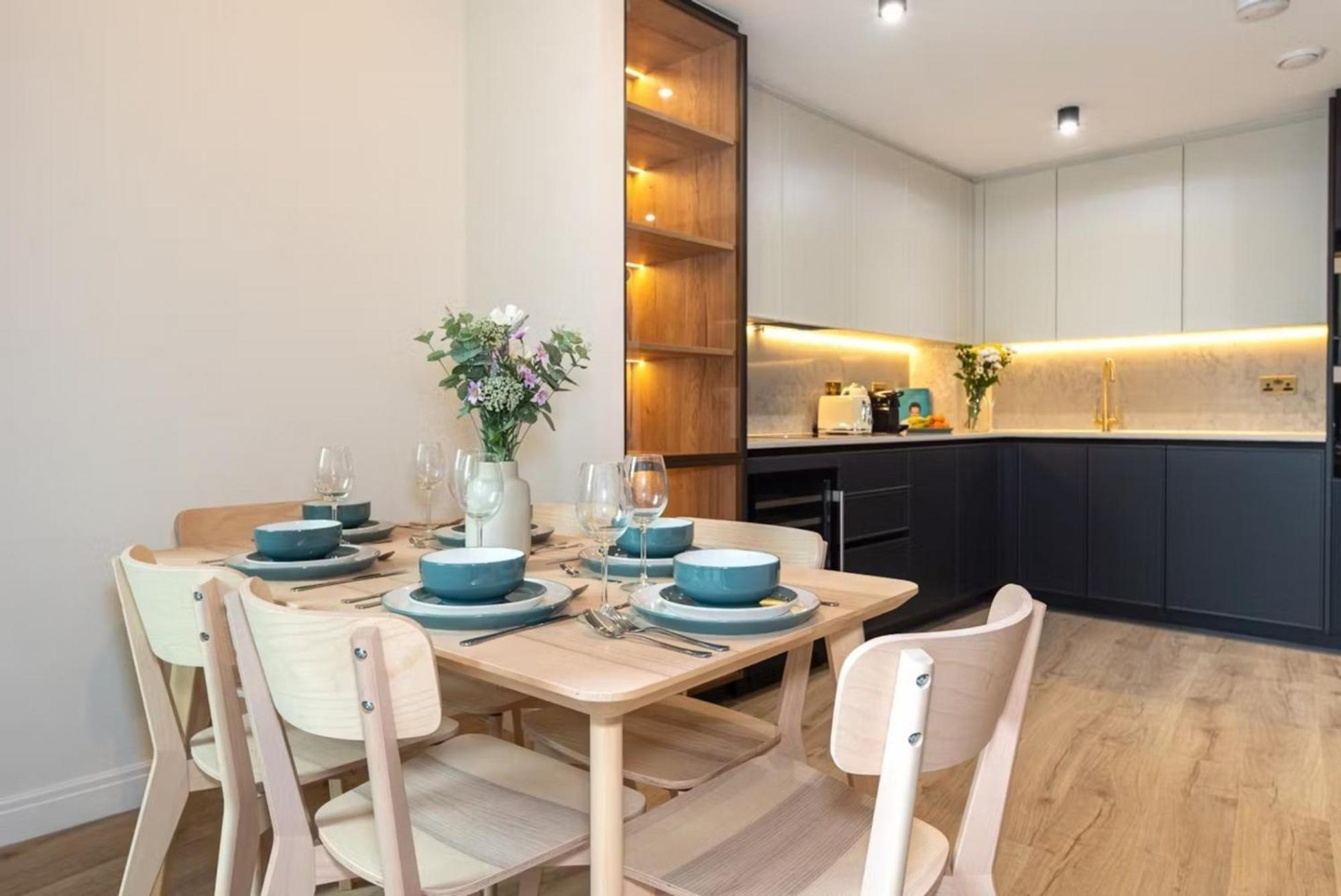 Bright 4 Bed Living Апартаменты Лондон