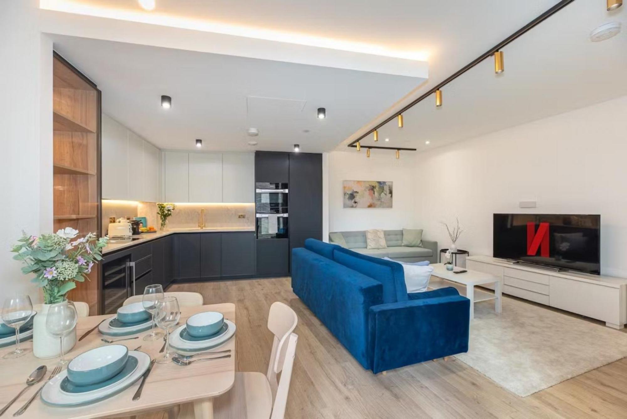 Bright 4 Bed Living Апартаменты *